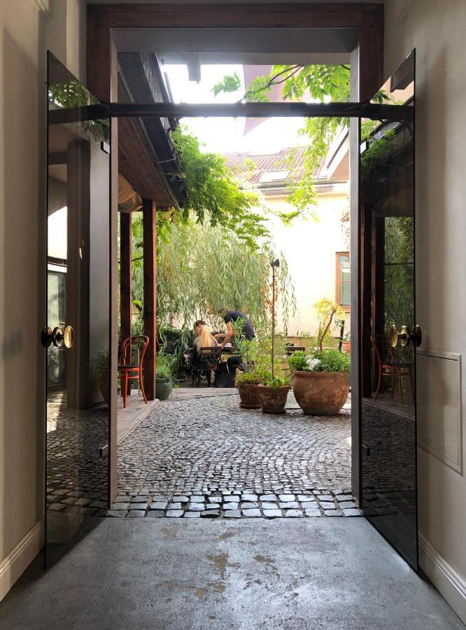 Family Lorenz&Coffee House Prag Exterior foto